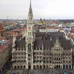 **  B&B Hotel Muenchen-Schwabing Germany